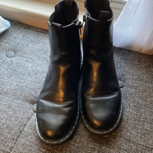 Zara Chelsea boot
